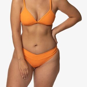 ~*NWT*~ JOLYN Kianda Bikini Bottom - Volcano color